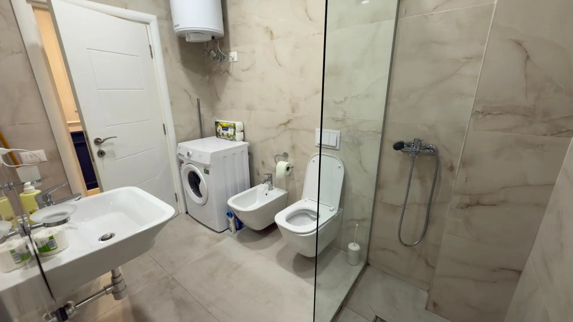 Central 21 Tirana Apartment